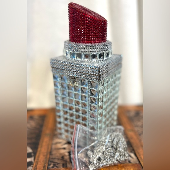 💄Lipstick Shape Rhinestone Crystal Handbag💄NWT - Picture 10 of 12